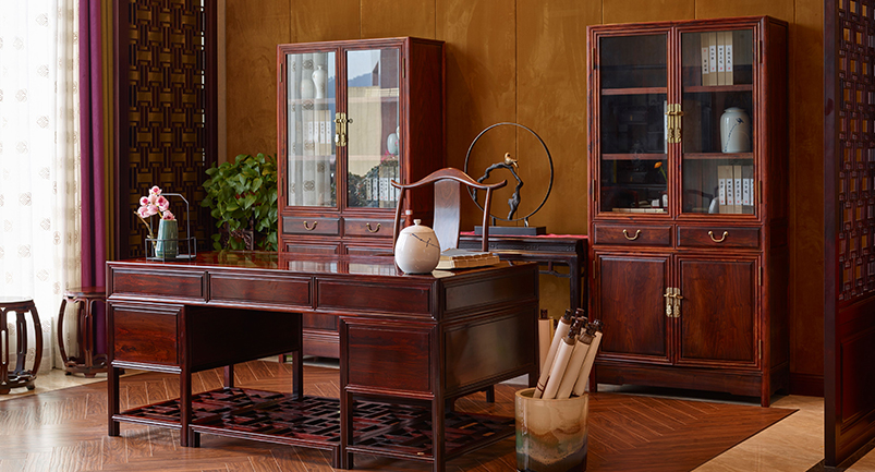 2008年12月輝煌仙藝榮獲福建古典工藝家具行業(yè)“重質(zhì)量、守信用”企業(yè)。